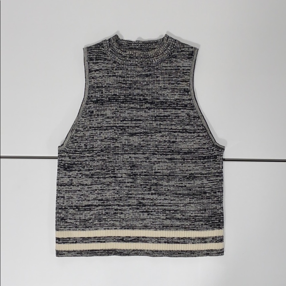 FOREVER 21 SLEEVELESS WOMENS COTTON CROP TOP